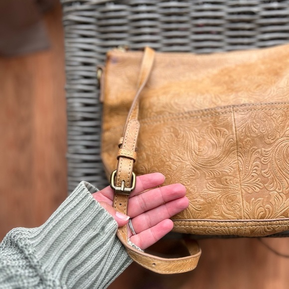 Steve Madden Embossed Genuine Leather Purse - Picture 8 of 11